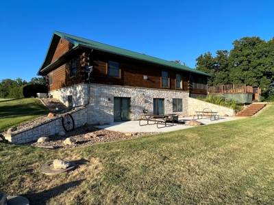 Van Buren County Iowa Lake Shore Hideout - image 13