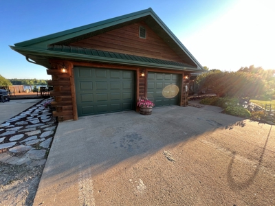 Van Buren County Iowa Lake Shore Hideout - image 18