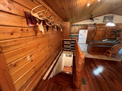 Van Buren County Iowa Lake Shore Hideout - image 33