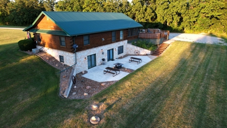 Van Buren County Iowa Lake Shore Hideout - image 4