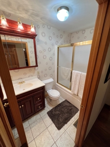 Van Buren County Iowa Lake Shore Hideout - image 23