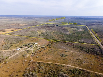200 High Fenced Acres in Jim Wells County TX - image 21