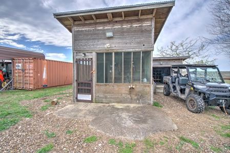 200 High Fenced Acres in Jim Wells County TX - image 7