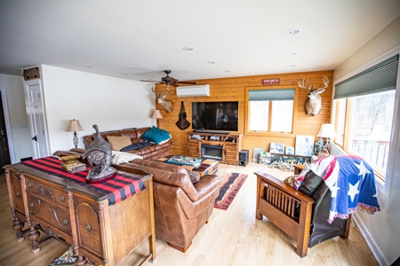 Premium Lake Front World Class Hunting Farm - image 46