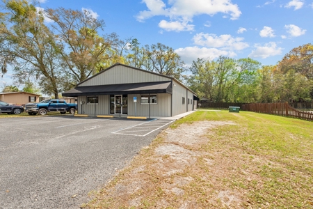 Commercial Property For Sale! Chiefland Florida! - image 2