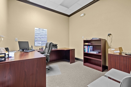 Commercial Property For Sale! Chiefland Florida! - image 10