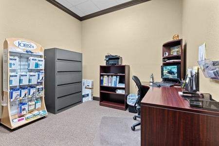 Commercial Property For Sale! Chiefland Florida! - image 11