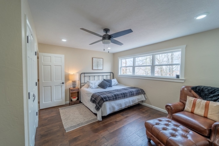 Ozarks In Town Home For Sale Salem Arkansas - image 8