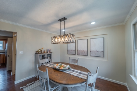 Ozarks In Town Home For Sale Salem Arkansas - image 35