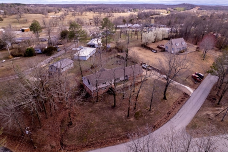 Ozarks In Town Home For Sale Salem Arkansas - image 22