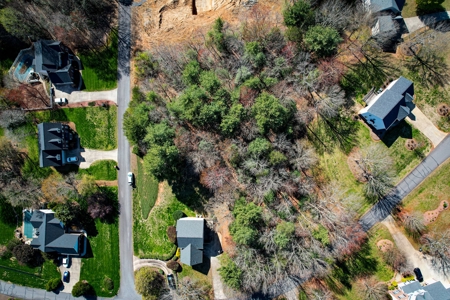 Huge Lot For Sale with No HOA on Lake Hickory NC - image 9