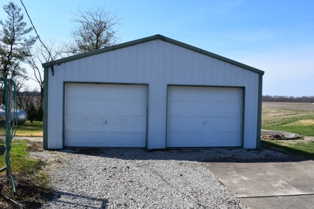 3 Bedroom, 1 Bath Home in Country - image 30
