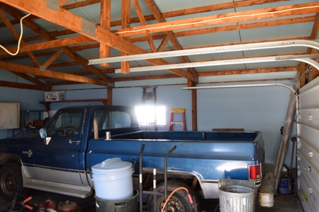 3 Bedroom, 1 Bath Home in Country - image 35