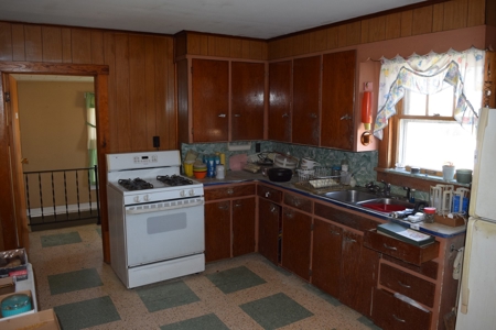 3 Bedroom, 1 Bath Home in Country - image 15