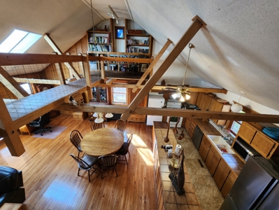 Beautiful Country Cabin Home - image 17