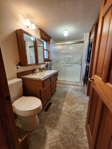 Beautiful Country Cabin Home - image 4