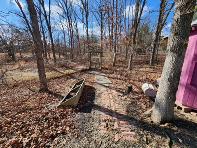 Beautiful Country Cabin Home - image 11