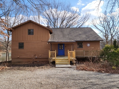 Beautiful Country Cabin Home - image 19