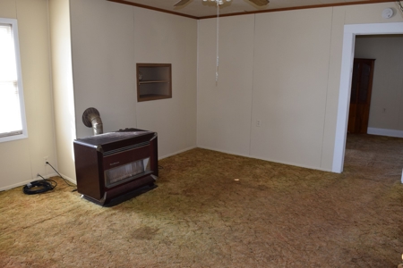 2 Bedroom, 1 Bath Home, Palestine, IL Auction - image 5