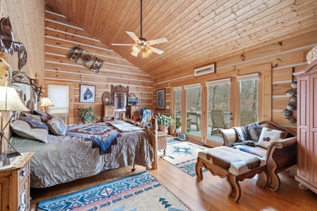 Country Retreat Living! - image 31