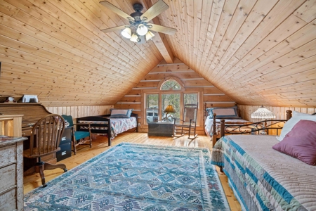 Country Retreat Living! - image 26