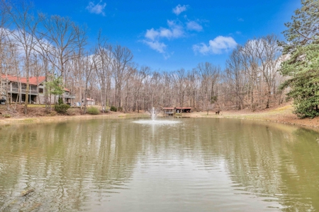 Country Retreat Living! - image 18