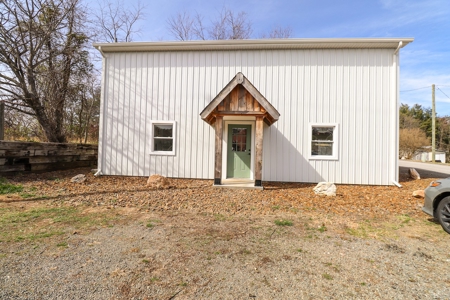 Income Producing Investment Property for Sale in Willis VA! - image 19