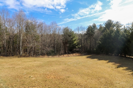 New Home for Sale in Woodlawn VA! - image 16