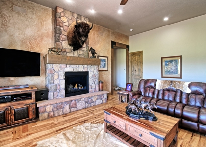 Custom Western Country Home on Acreage with Shop Buildings - image 15