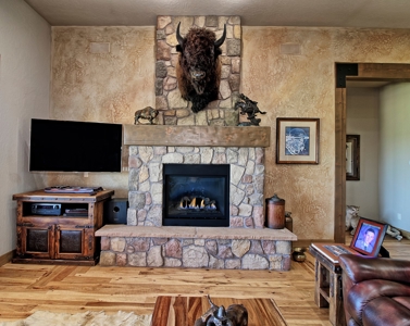 Custom Western Country Home on Acreage with Shop Buildings - image 16