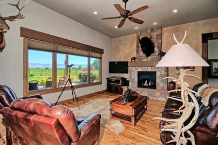 Custom Built Rancher on 16 Acres - image 10