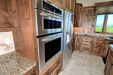 Custom Built Rancher on 16 Acres - image 23