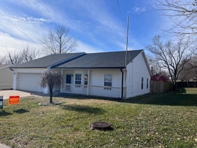 Cameron Mo Ranch Home For Sale - image 14