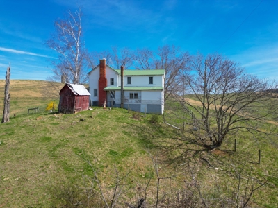 ** PENDING ** Farmhouse and Land for Sale in Hiwassee VA! - image 10