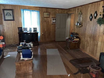 ** PENDING ** Farmhouse and Land for Sale in Hiwassee VA! - image 28