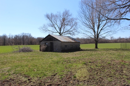 39 Acre Farmstead with House in Vernon County, MO - image 12