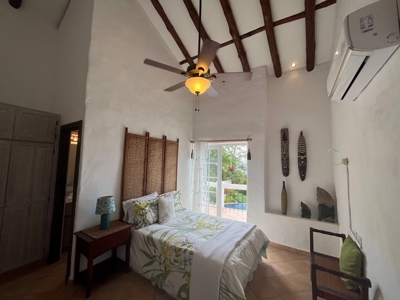 Luxurious mansion located in Punta Barco Resort with pool - image 17