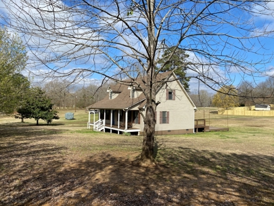 3 Bedroom Home In Selmer, Tn For Sale. Home In Neighborhood - image 2