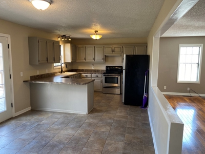 3 Bedroom Home In Selmer, Tn For Sale. Home In Neighborhood - image 19