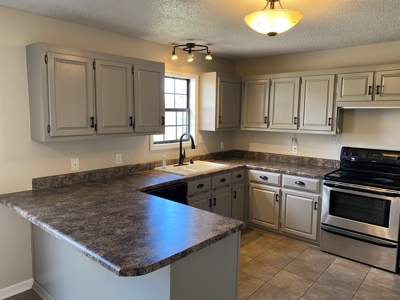 3 Bedroom Home In Selmer, Tn For Sale. Home In Neighborhood - image 28