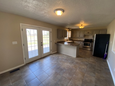 3 Bedroom Home In Selmer, Tn For Sale. Home In Neighborhood - image 20