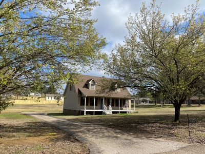 3 Bedroom Home In Selmer, Tn For Sale. Home In Neighborhood - image 1