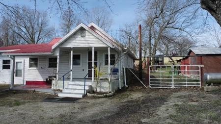 Charming Homestead in Southern Missouri Fenced and 2 Ponds - image 9