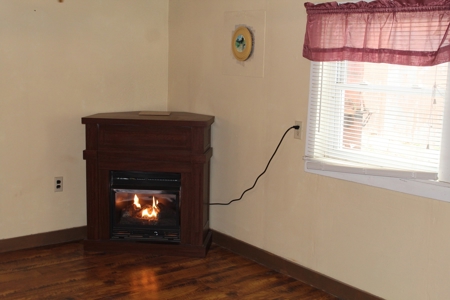 Charming Homestead in Southern Missouri Fenced and 2 Ponds - image 16