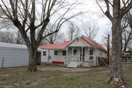 Charming Homestead in Southern Missouri Fenced and 2 Ponds - image 1