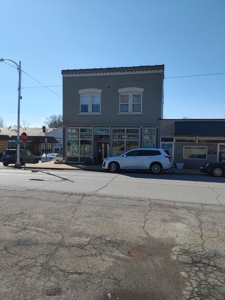 Business, Owners Apartment and a Rental all in one - image 1