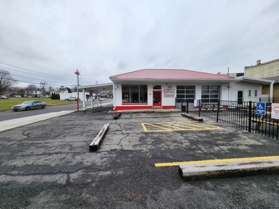 Turn Key Restaurant for sale in downtown Franklin, Ky. - image 19