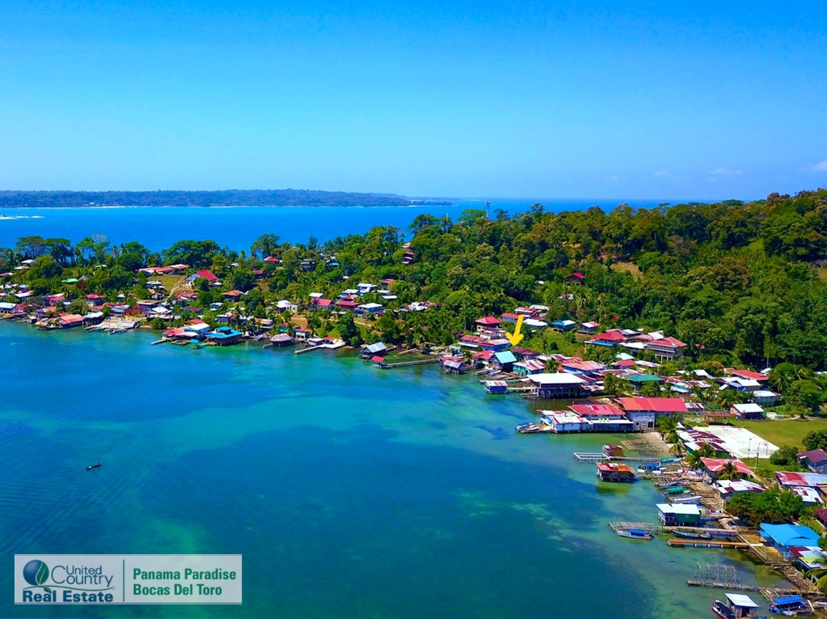 Overwater Home + Titled Land, Private Dock — Old Bank, Isla Bastimentos - 2