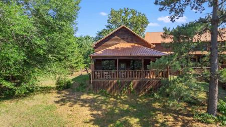 East Texas Luxury Ranch near Troup in Cherokee County - image 27