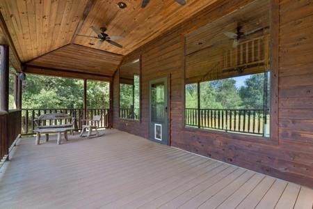 East Texas Luxury Ranch near Troup in Cherokee County - image 26